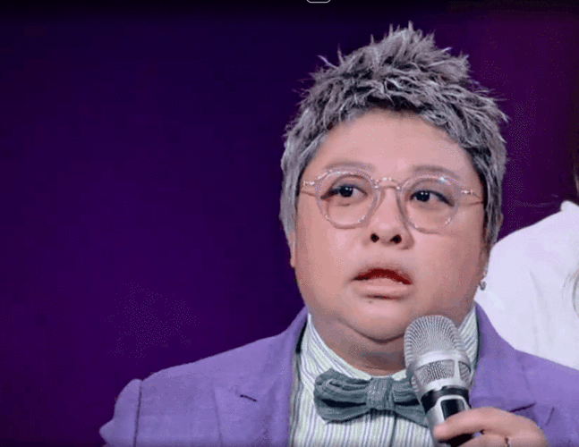 我想和你唱你想咋地韩红gif动图_动态图_表情包下载_soogif