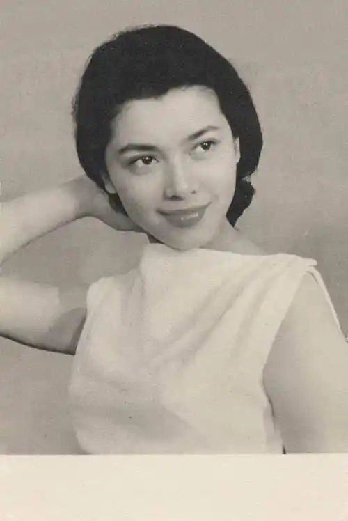 数次自杀,香港红星演遍悲情女子,年芳三十香消玉殒_乐蒂_高远_陈厚