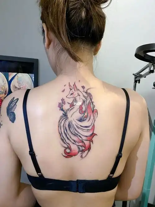 九尾狐纹身太杀我了吧