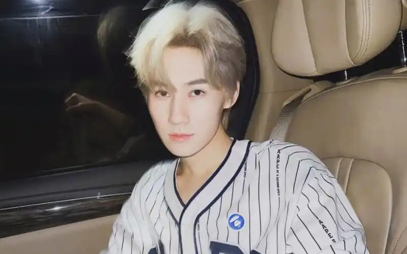 金发帅哥 张真源 混血男高简直爱死了