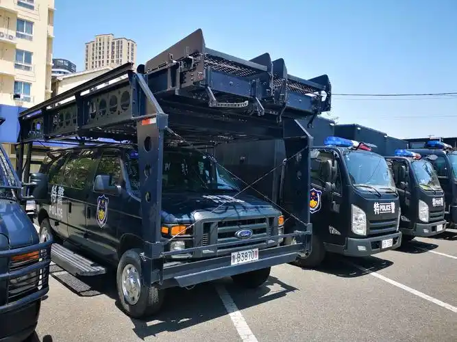 青岛市公安局特警支队警营开放日