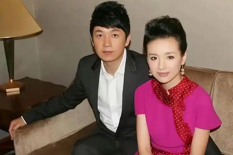 回顾董洁离婚9年坚决不与潘粤明和解也不允许父子相见