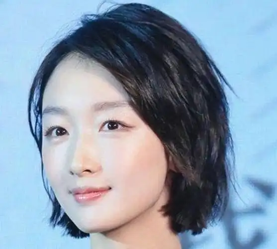 新时尚无刘海短发无刘海短发女生不一样的帅气感