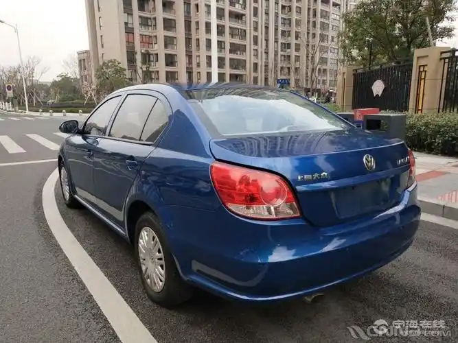 大众朗逸1.6mt 宝蓝色【便宜卖啦￥4.5万,零首付 当天提车】