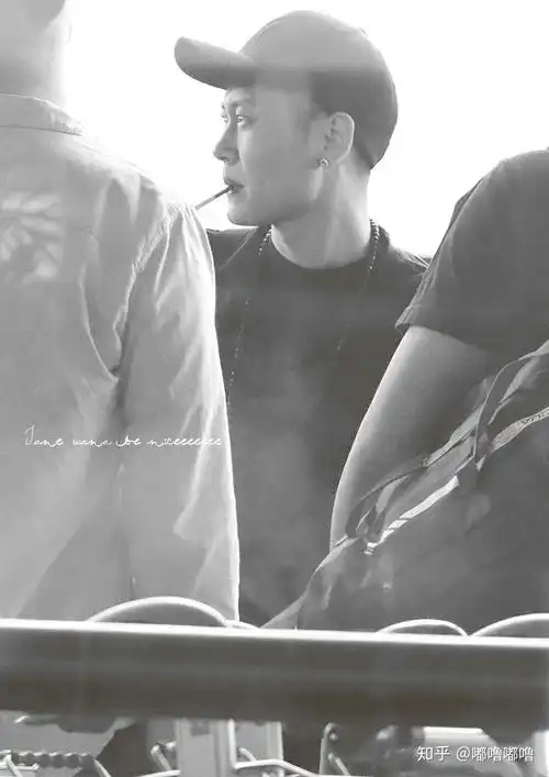 德云社里都谁抽烟? - 知乎