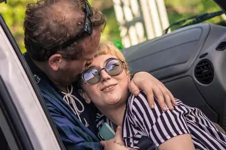 深情拥抱壁纸图片