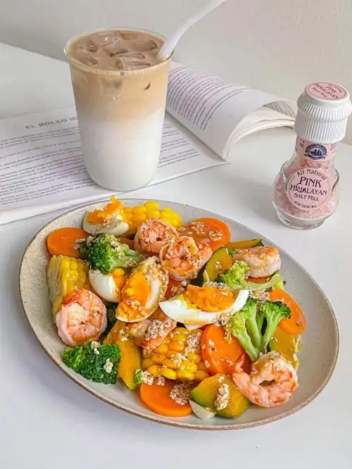 低卡减脂餐01掉秤晚餐贝贝南瓜虾仁时蔬沙拉