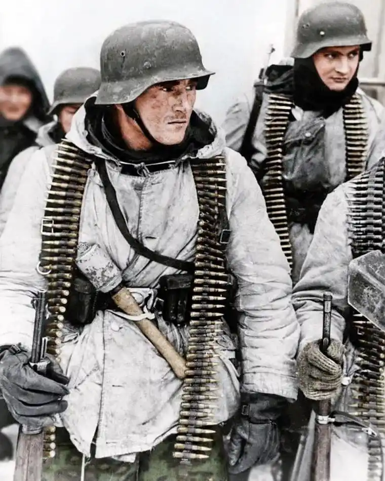 德军回忆:东线作战后勤补给奇缺,为防冻死只得窃取苏联俘虏衣靴