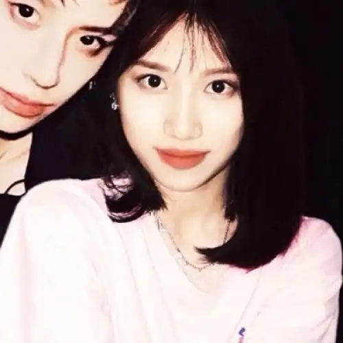 双人情侣头像复古港风一人一张谁的青春不迷茫