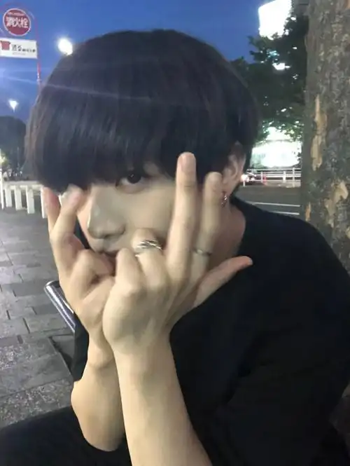 田柾国 绝版私下男友照(假)