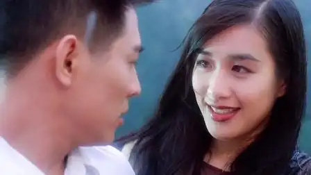 钟丽缇送手表给李连杰,画面爱意浓浓,好羡慕