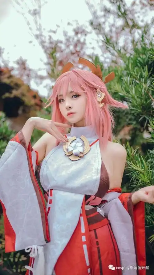 cos:原神八重神子,兼具美貌与智慧