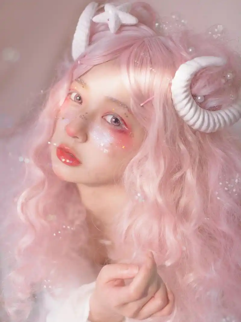 "白羊座"洛丽塔妆容太美了!梦幻感十足,圈外人也会感到惊艳