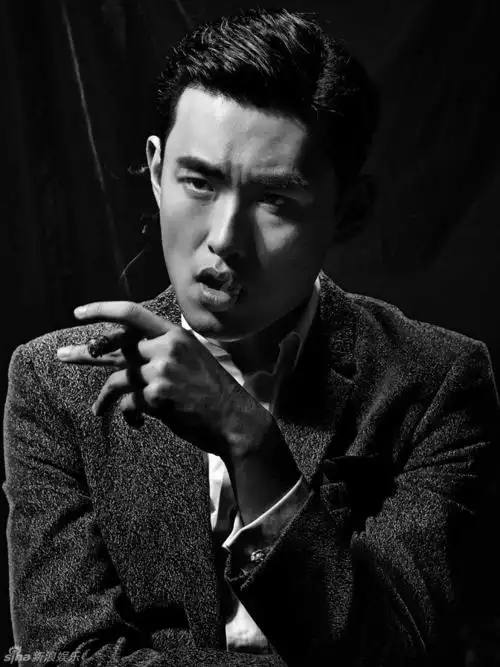 组图:王彦霖"上海滩大佬"写真曝光霸气足_大陆星闻_明星-超级明星