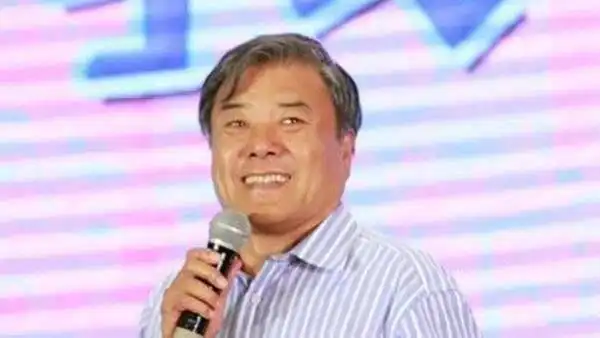 关牧村自曝,曾遭前夫王星军家暴,二婚终获幸福_江泓