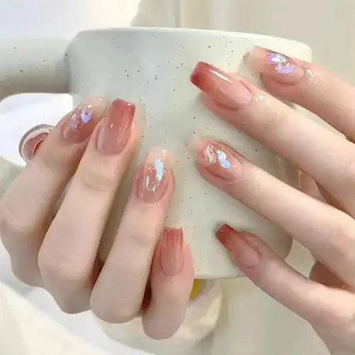 嘟嘟瓜美业网:夏日渐变美甲的正确打开方式,你get了吗?