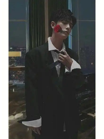 个人最喜欢的几张肖战现代照