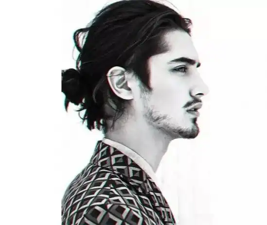 男生扎头发图片-发型教程-帅哥发型网