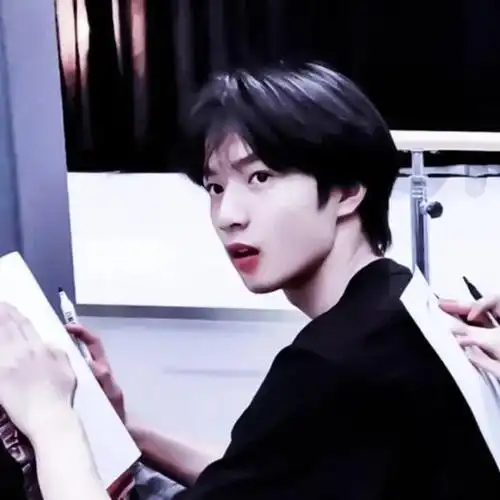 时代少年团刘耀文高清头像壁纸