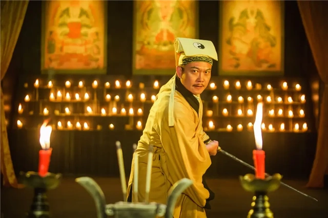 1982年午马导演林正英第一次当道士洪金宝钟楚红演夫妻