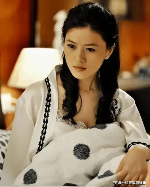 曾是陆毅前女友,丈夫狱中离世留下130亿遗产,她却选择重新拍戏_田海蓉