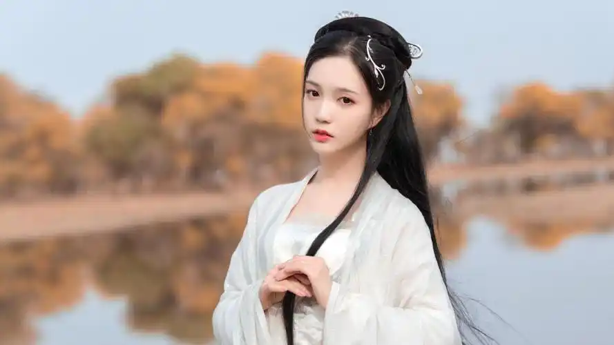 白衣飘飘小仙女温婉汉服写真,高清壁纸图片,大陆美女-回车桌面