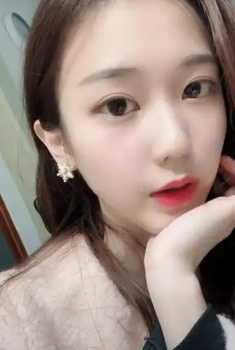 什么样的女人才能让人一见钟情?