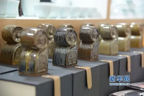 第八届山东文博会开幕 淄博陶瓷靓丽全场