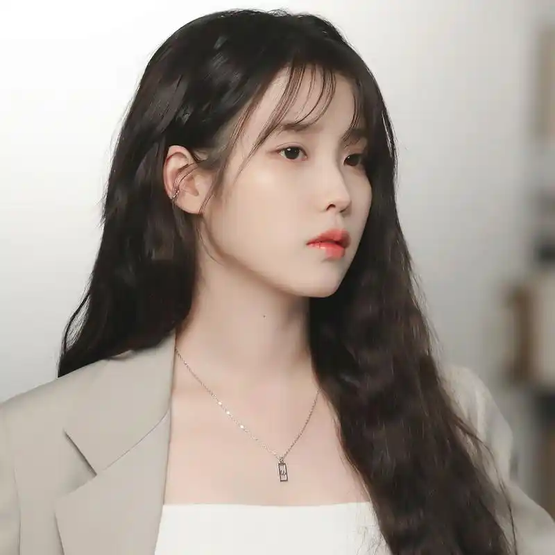 78iu李知恩 | 头像