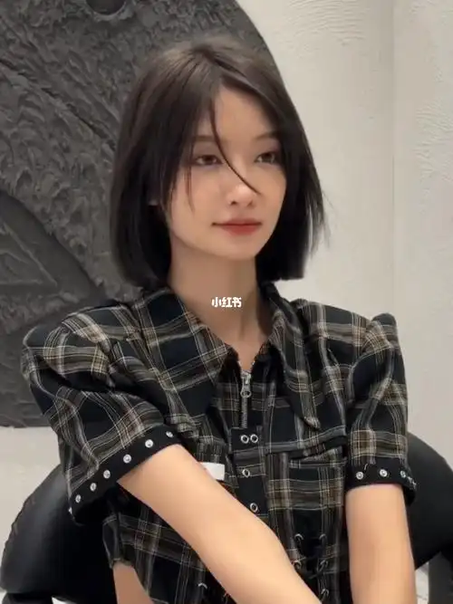 女生短发超a短发显白发色石家庄设计发型