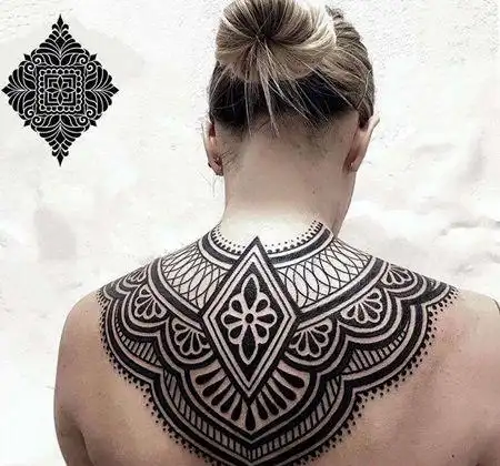 图腾后背纹身图案