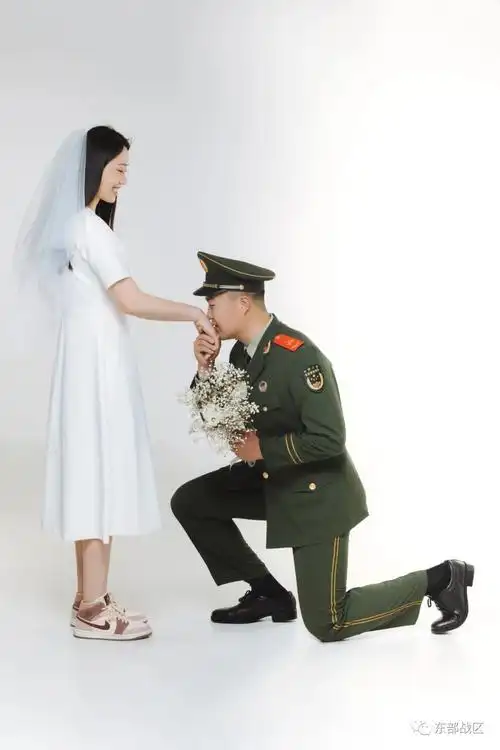 前方高甜武警警士与排球女将的浪漫军恋羡慕了