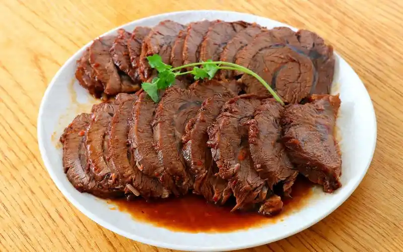 【辣卤牛肉】最简单的配方,家庭实用,酱香浓郁!