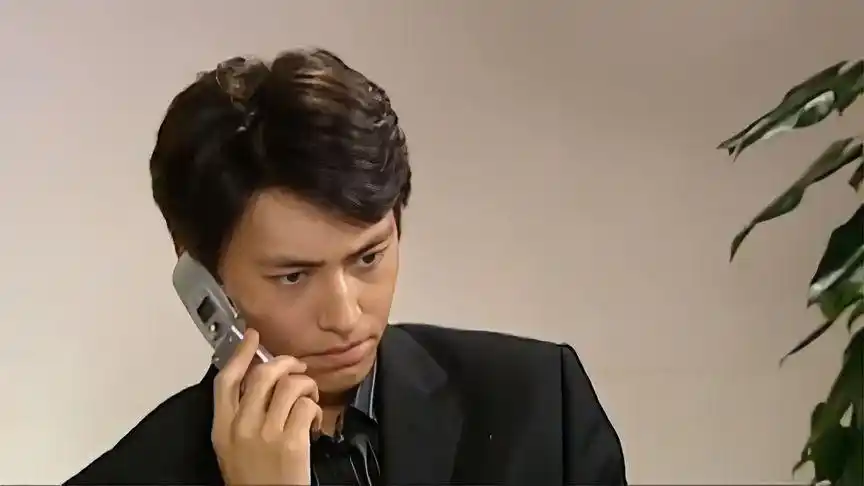 伤不起的青春:姑娘一个电话,总裁放弃百万大单赶来,气坏心机女-影视综