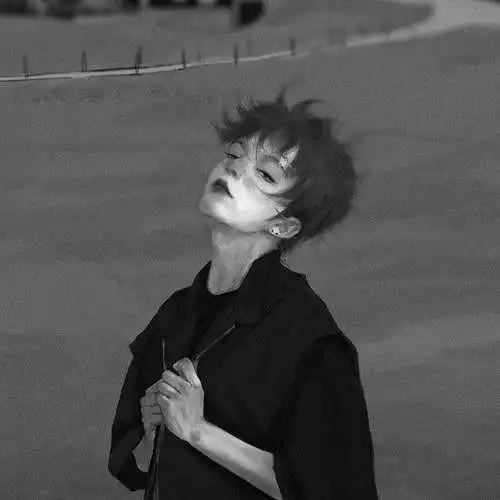 寂寞孤独伤感黑白头像图片