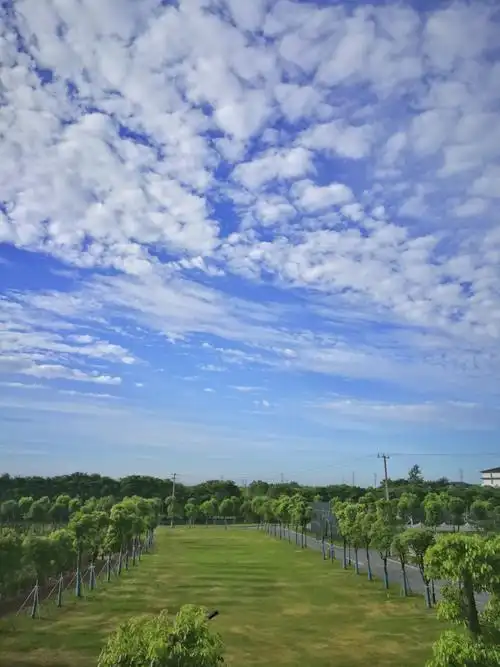 美丽的心情就是蓝天白云