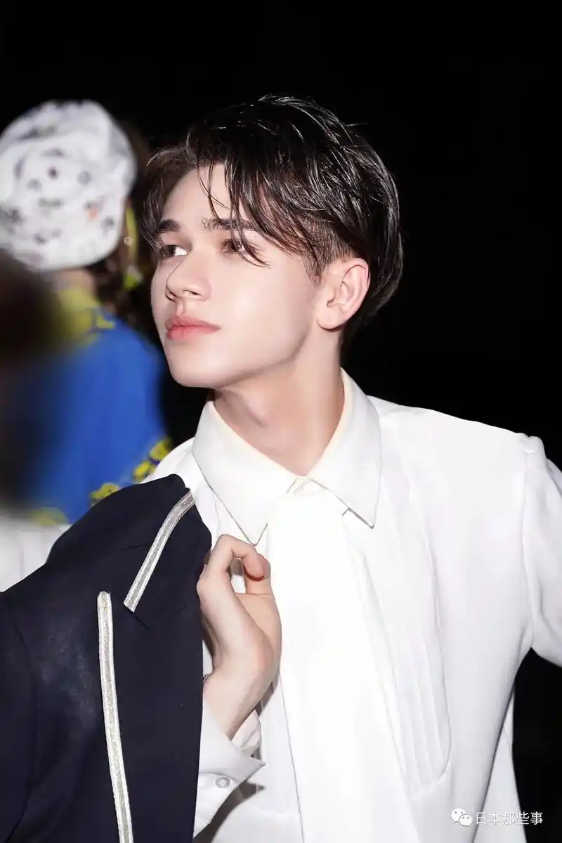 创造营的意难平! 才华洋溢的亮眼混血男孩庆怜