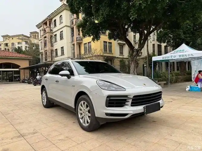 2438准21年保时捷卡宴20t混动四驱