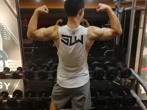 战狼现身平湖肌肉帅小伙要去西藏当特种兵啦为他点赞壮行