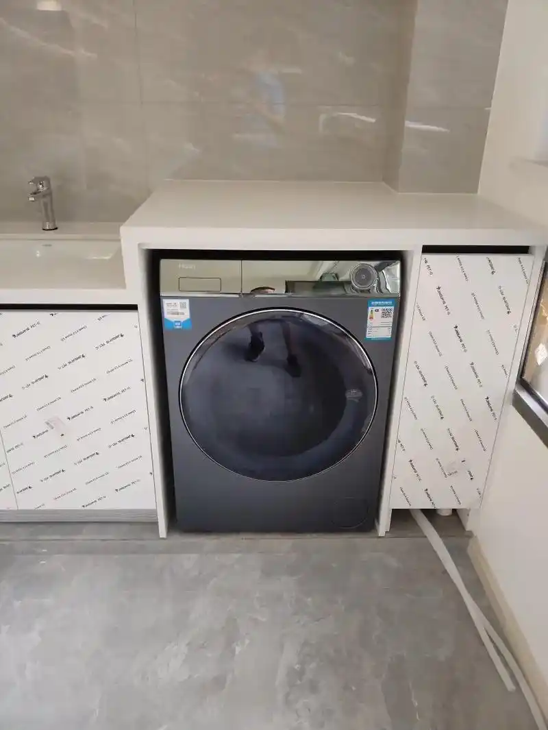 海尔【精华洗直驱旗舰款】超薄滚筒洗衣机全.