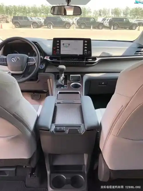 15 2021款进口丰田塞纳  惊爆价40万秒杀 欲购从速