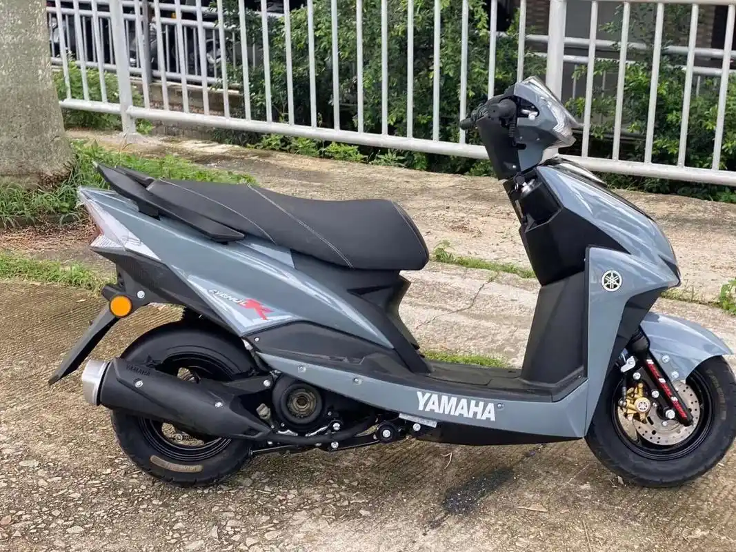 雅马哈尚领踏板摩托车 喜欢就来看看 雅马哈摩托车水泥灰-正品尚领125