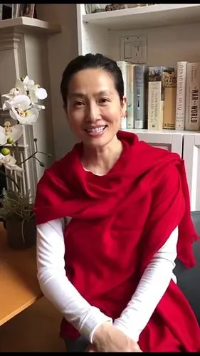 低调的越剧演员王君安为何会成为越迷们追随的焦点