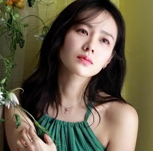 孙艺珍,仙气不输刘亦菲,清纯淡颜系颜值天花板
