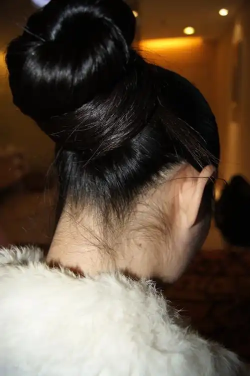 郭美女的发髻照(10) 盘发_中国长发