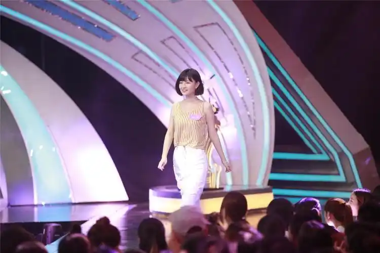 爱笑的女生运气不会太差!《非诚勿扰》陈洁获专属告白