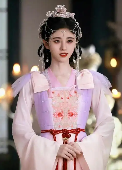 8位古装仪态好的女明星,刘诗诗赵露思白鹿等,你最喜欢哪位?