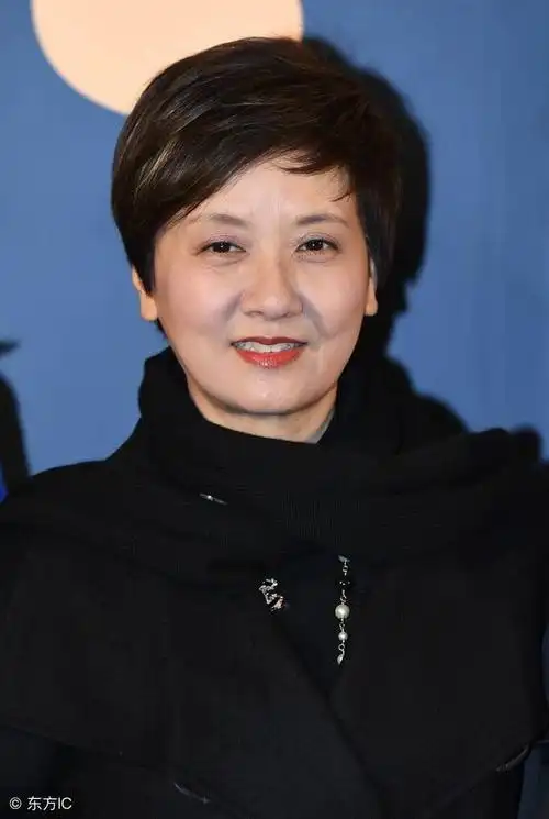 中国影视女演员:邓婕_手机搜狐网