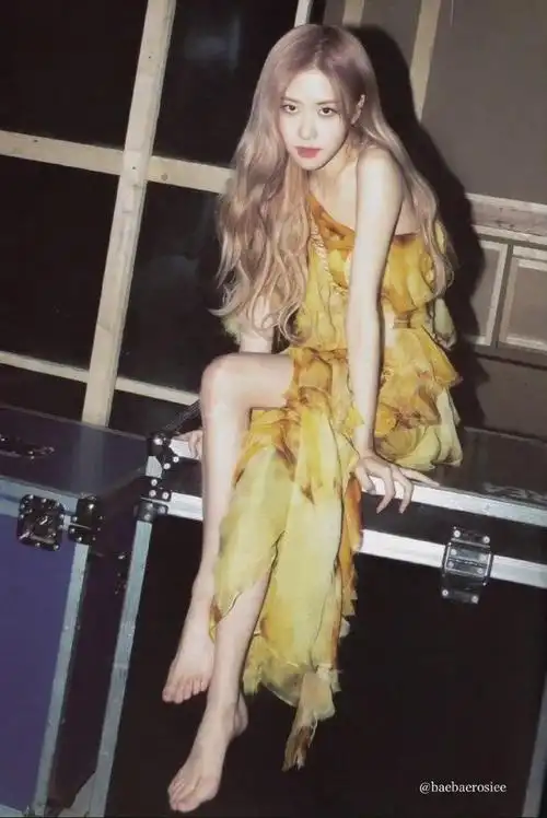 朴彩英的腿 羡慕羡慕