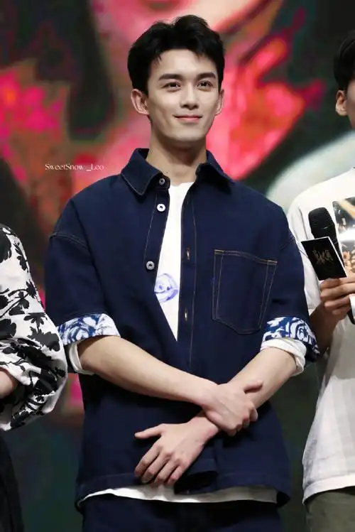 #吴磊尊嘟假嘟##草木人间南宁校园路演#